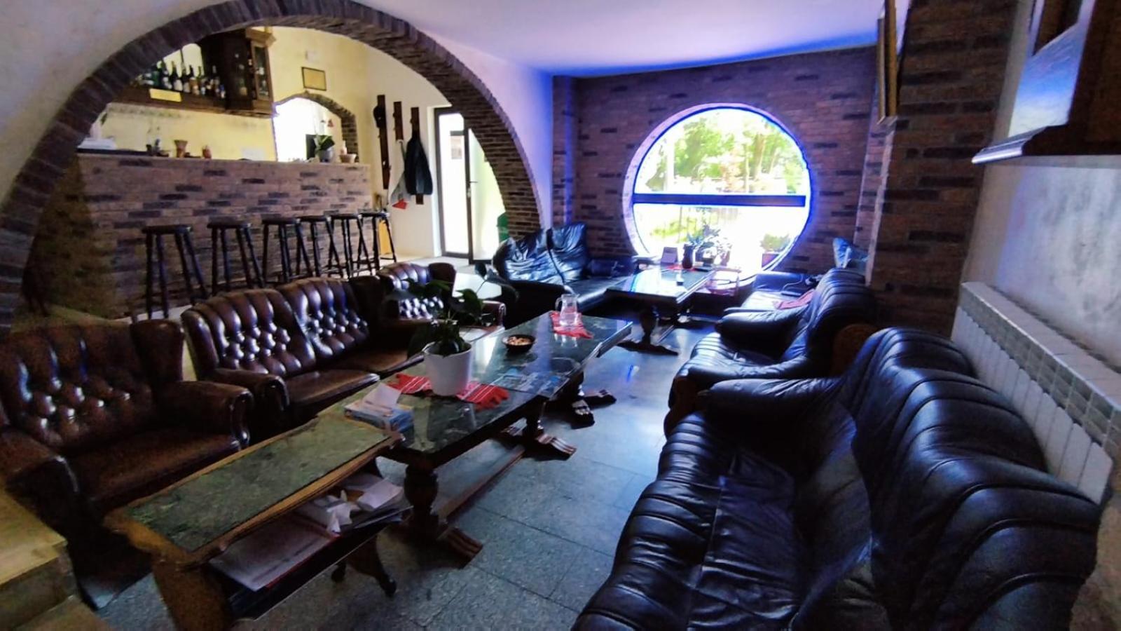La Rascruce De Ape Hotel Sucevita Buitenkant foto